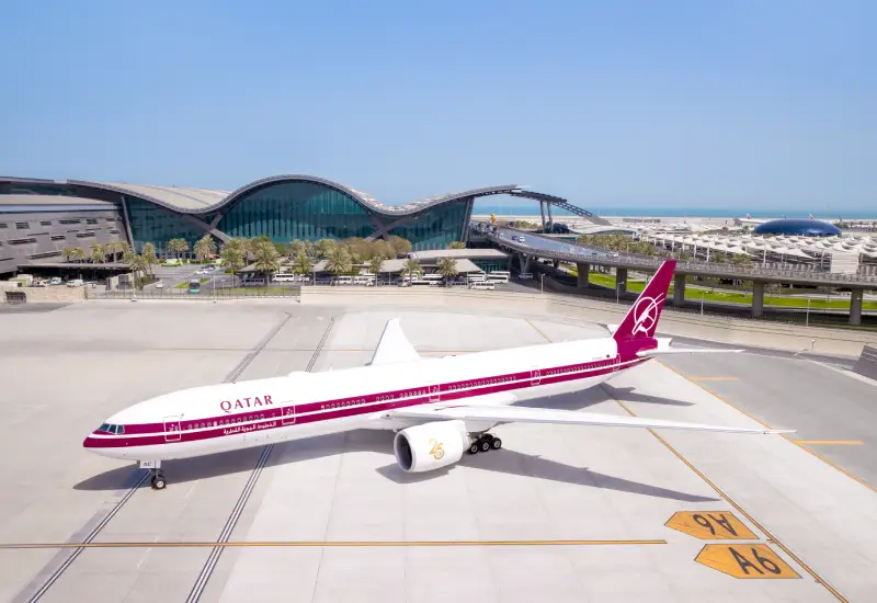qatar airways plane