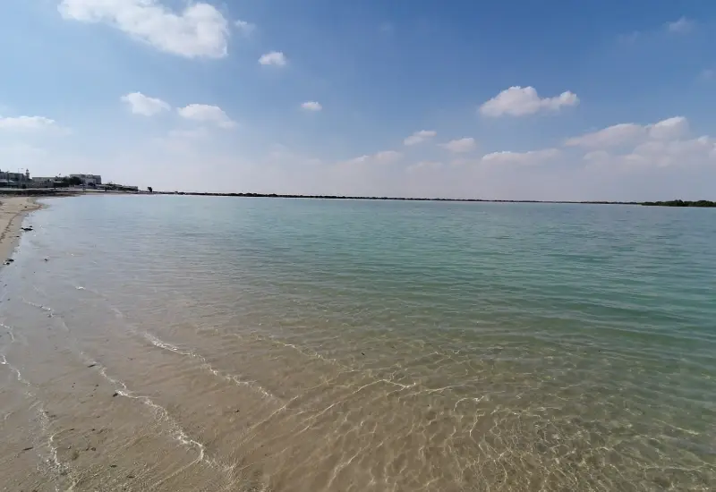 Al Thakhira Beach activities